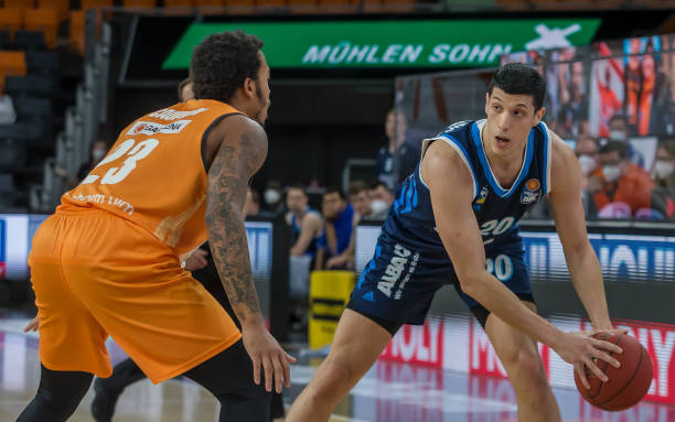 对于球迷而 对于球迷而